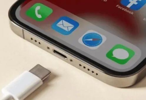 广昌苹果15维修分享iPhone15改USB-C接口后能和安卓用户互借充电器吗 